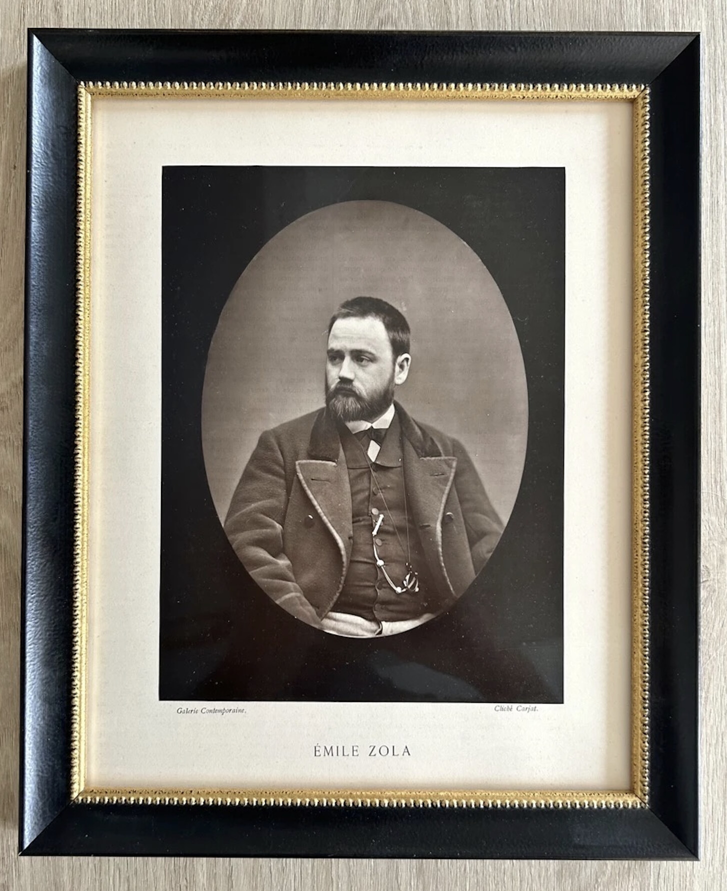 Émile Zola par Étienne Carjat.