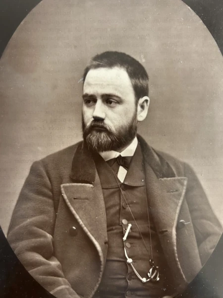 Émile Zola par Étienne Carjat.